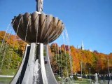 v022_Jet d'eau cathédrale Ste Anne