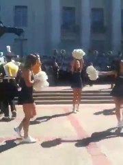 2010-09-11 video pompom girls