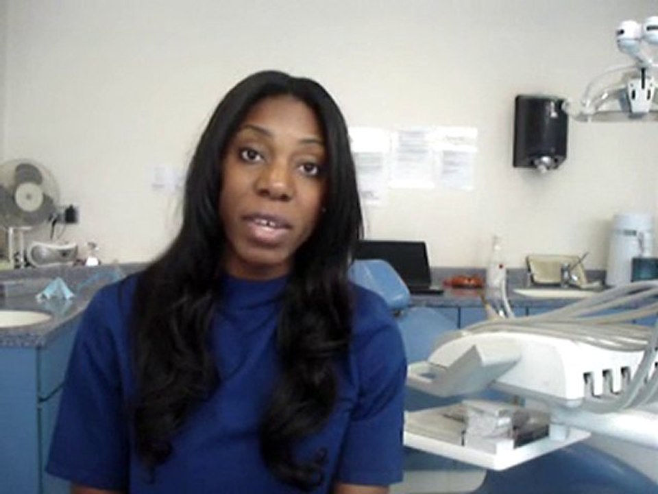 Dentist in London- Why do I have sensitive teeth?