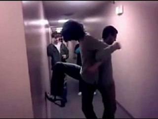 Scemo e più scemo e il numero in corridoio