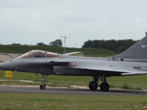 Rafale HD 720 Meeting Aérien 2010 du FOSA BA 123 LFTA 2010