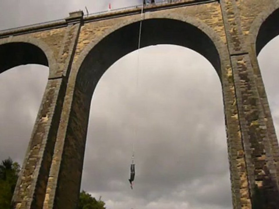 saut a l'elastique 54 metres viaduc de coquilleau