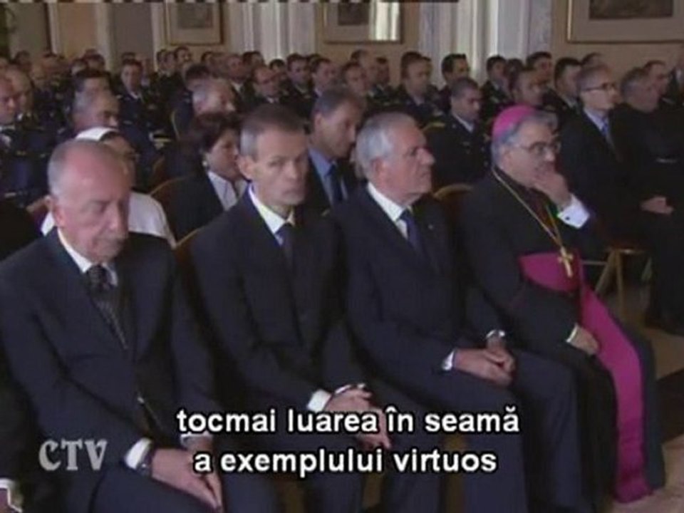 Benedict al XVI-lea salută comunitatea din Castel Gandolfo