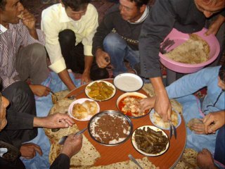 Aşağıçaybelen (Maçaklı) Köyünde Bayram Kahvaltısı