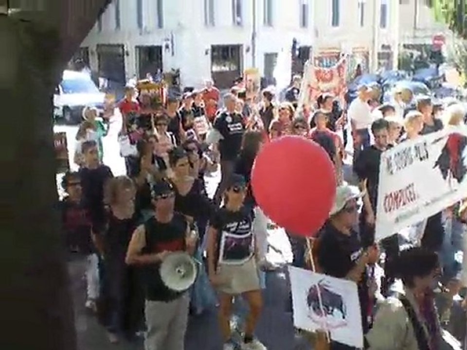 Vidéo manif contre corridas à Nimes le 11 septembre 2010