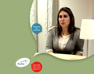 Noémie, diplômée en audit/finance, chargée d'affaires