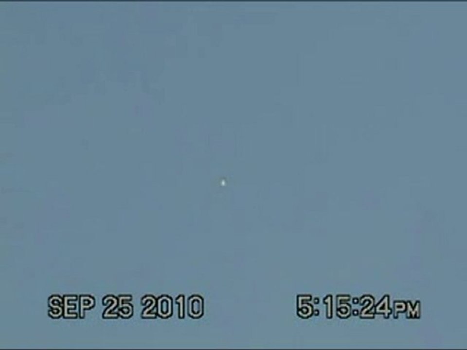 Daytime UFO over Seoul, South Korea - 25 September 2010