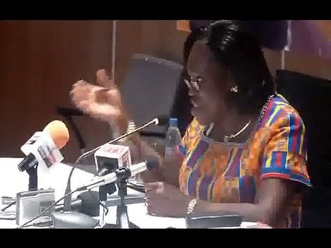 Dédicaces de Paroles d'Honneur de Mme Simone Gbagbo