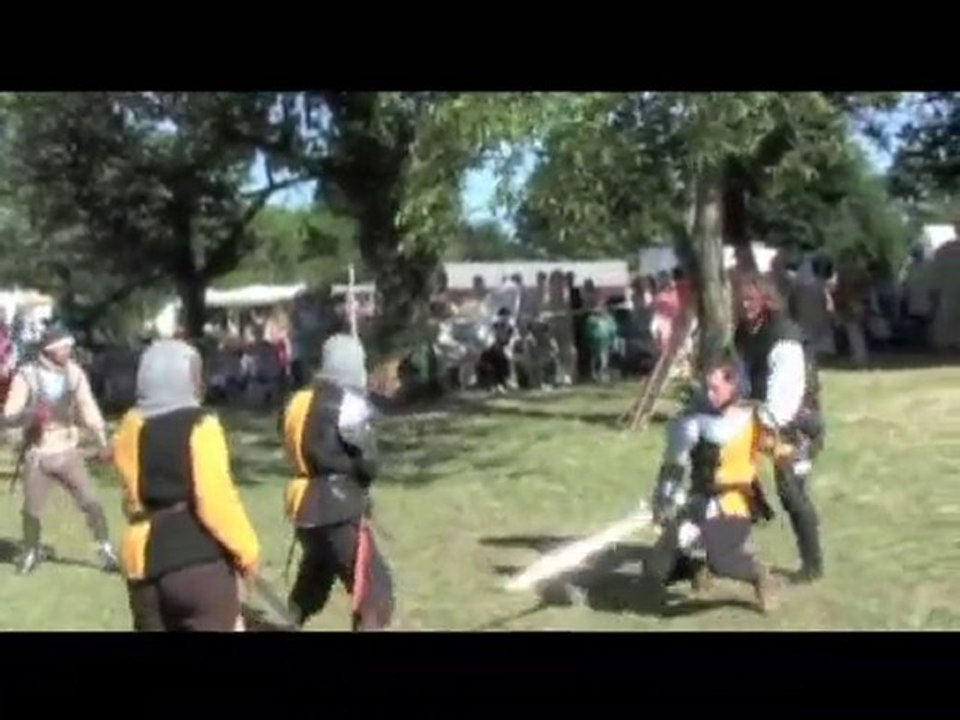 Extrait vidéo des Fêtes  Médiévales à Trévoux juillet 2010