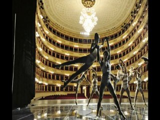 Tod's - Milano Moda Donna PE 2011