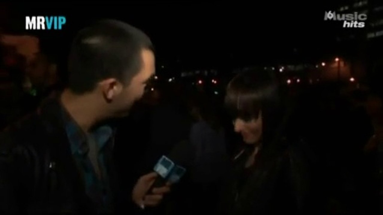 Alizée Interview Showcase FMR music hits