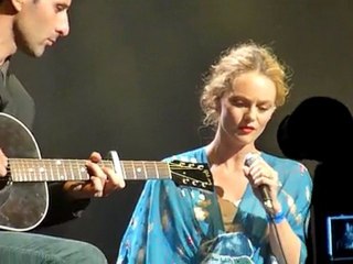 17.09.10 PEACE ONE DAY Vanessa Paradis -Hallelujah-