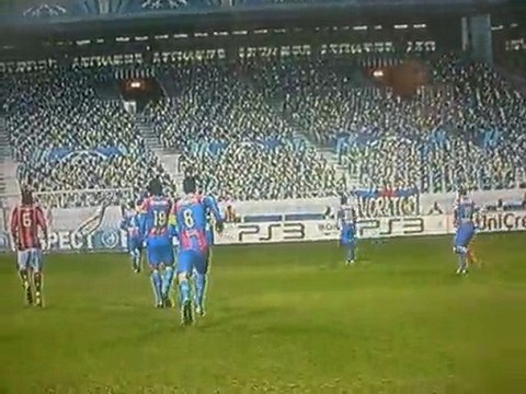 Frappe pleine lucarne d'Ibrahimovic PES 2011