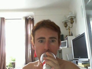 Wiwi égratigne "amour secret"