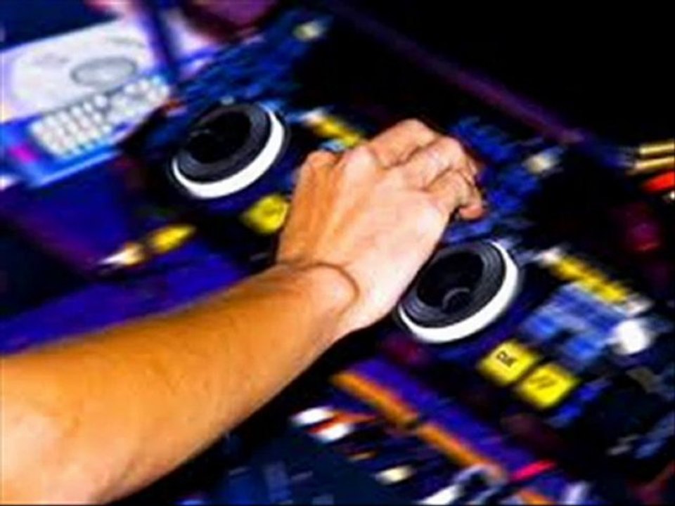 PANAMERICANO video dj (We No Speak Americano)