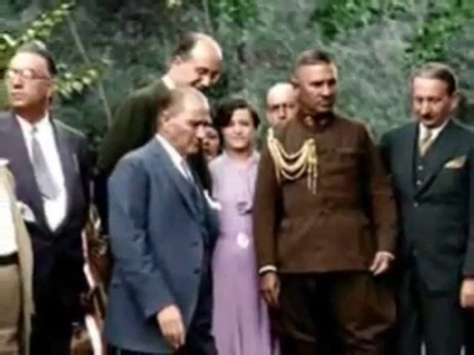 இATA♥KIZIஇ NE MUTLU TÜRKÜM DİYENE! ATATÜRK (:Kendi Sesi:)