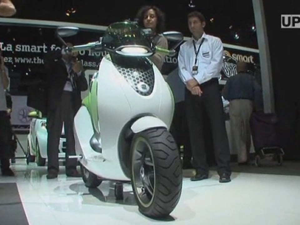 UP24.TV Paris Motor Show 2010: Smart (DE)