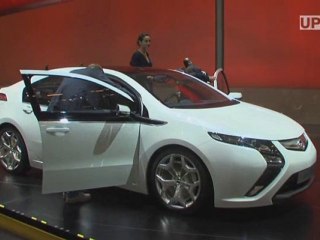 UP24.TV Paris Motor Show 2010: Opel raus aus der Krise (DE)