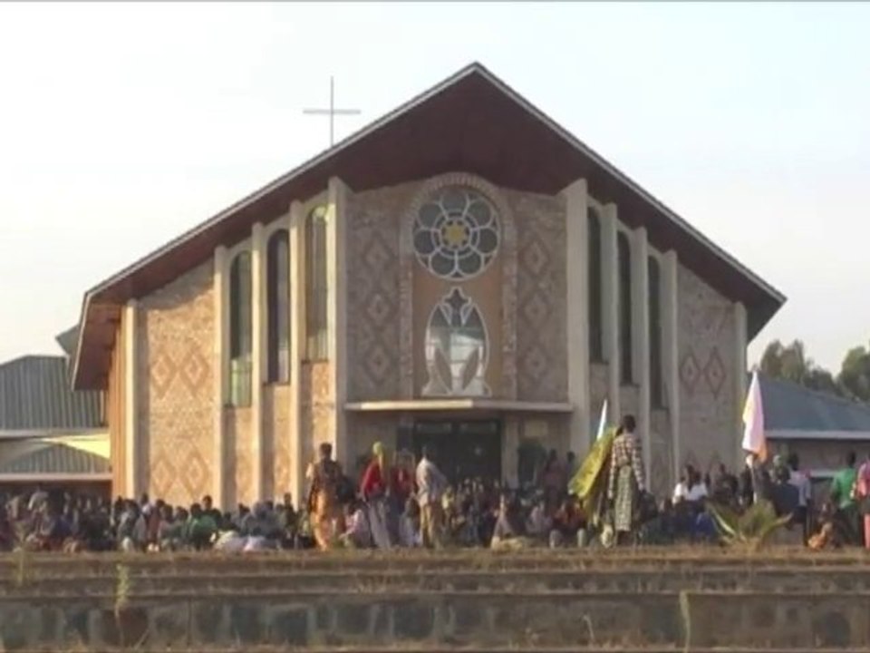 Notre-Dame de Kibeho (Rwanda) - Vidéo Dailymotion