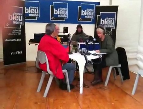 Entre Cours Et Jardins