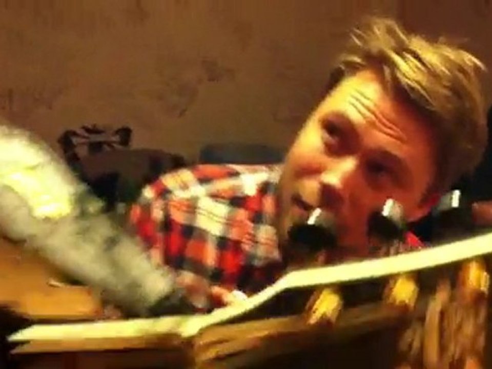 Cash Is King Låt I Logen