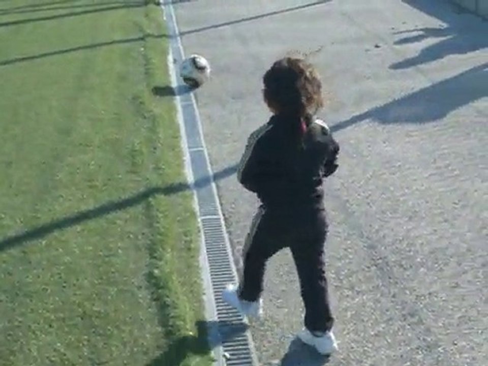 naomie foot