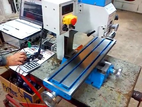 Premiers essais fraiseuse CNC