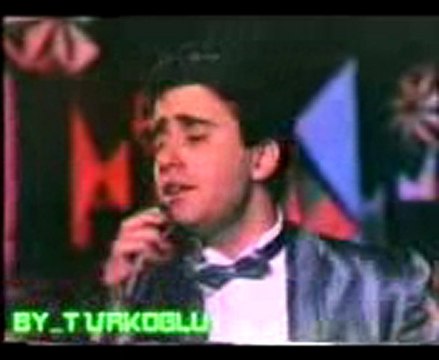 EMRAH ÖLESİYE SEVMEK FİLMİNDEN