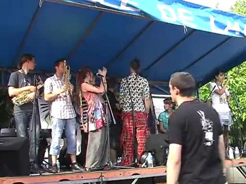 Concert final : Jamiroquai to young to die