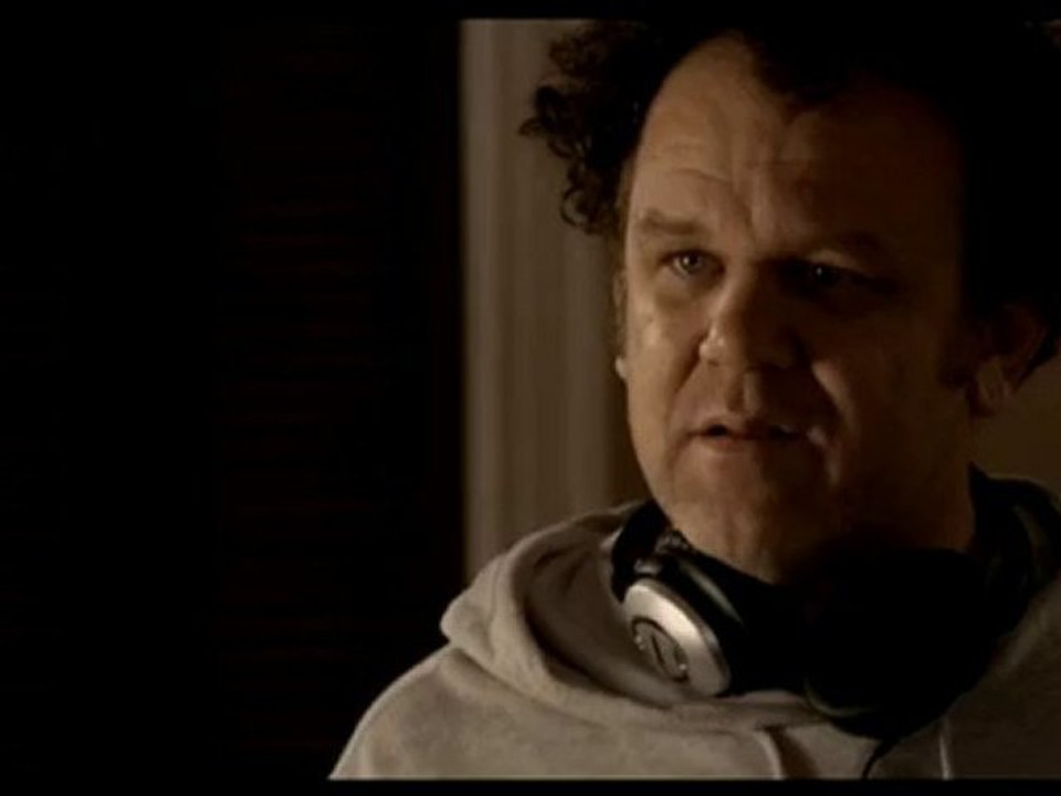 Cyrus - tráiler en castellano