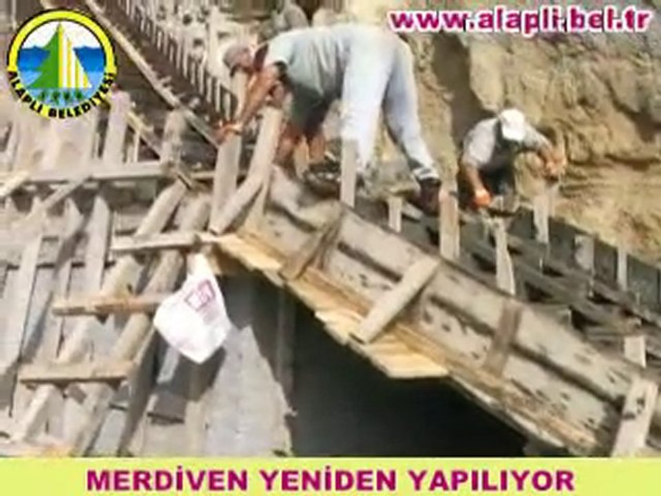 TAŞBAŞI'NA İNİŞ MERDİVENİ