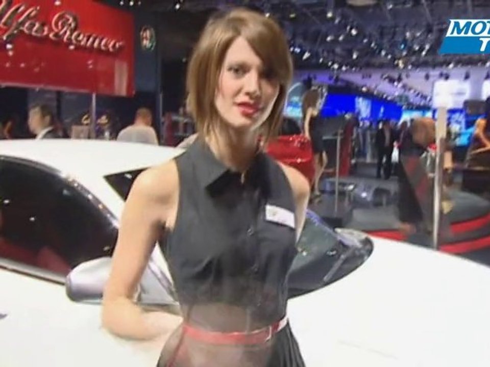Les plus belles hôtesses du Mondial de l'Auto 2010