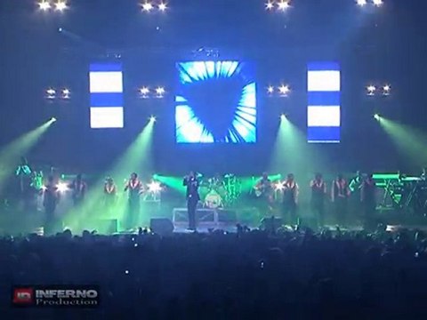 Fally Ipupa - Une Minute Live Au Zenith