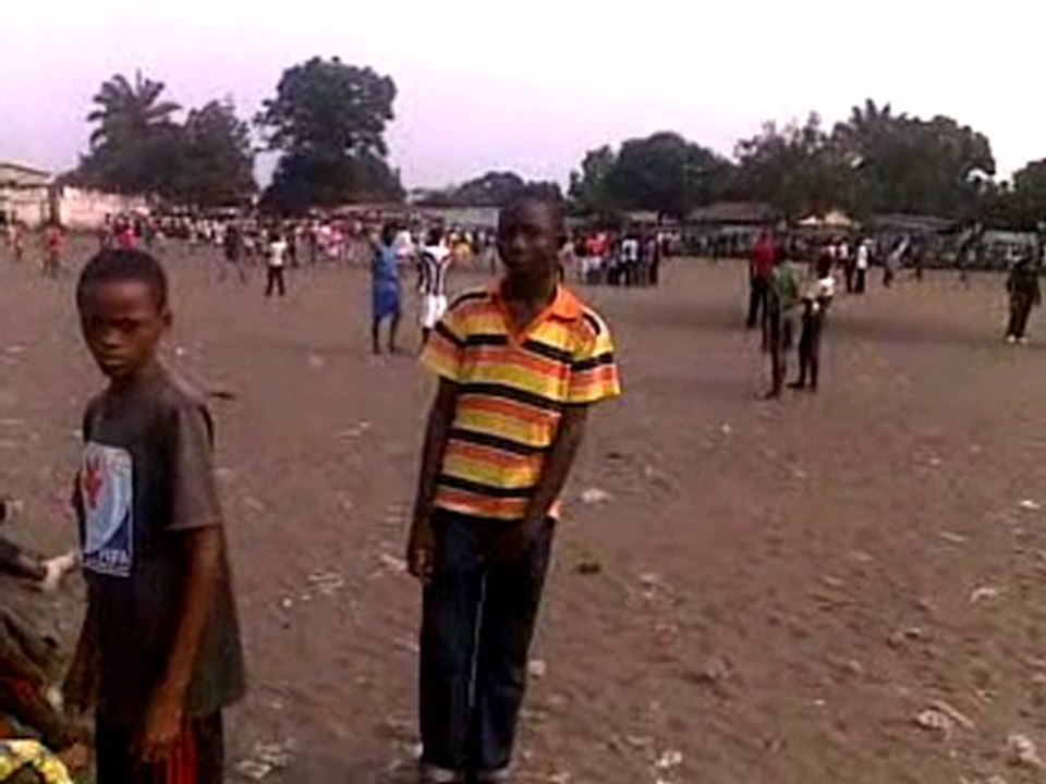 football  Congo na terrain ya saint-Paul Kingasani