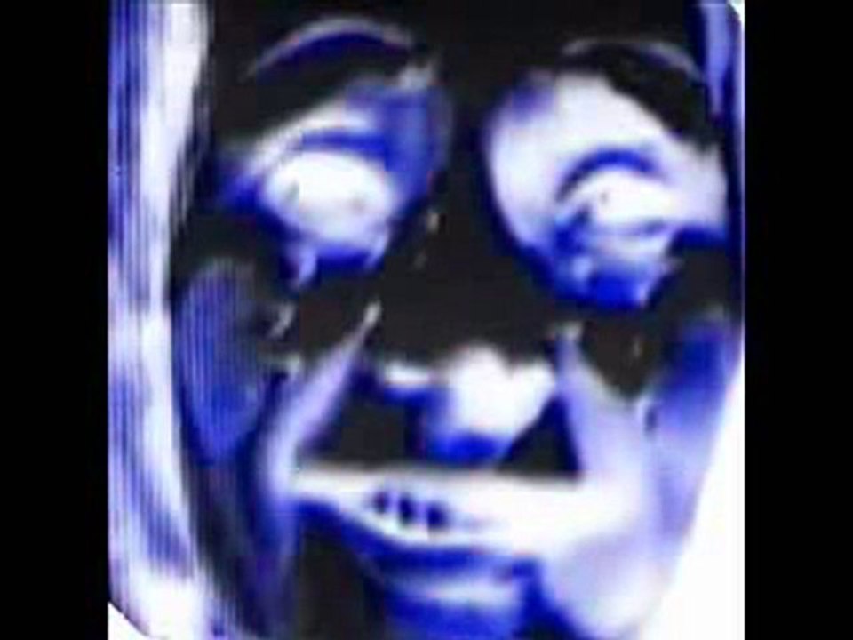 Esnazbez - PENDEJOS HUMANOS QUEMANDO A UNA VIEJA EN ESPAÑA