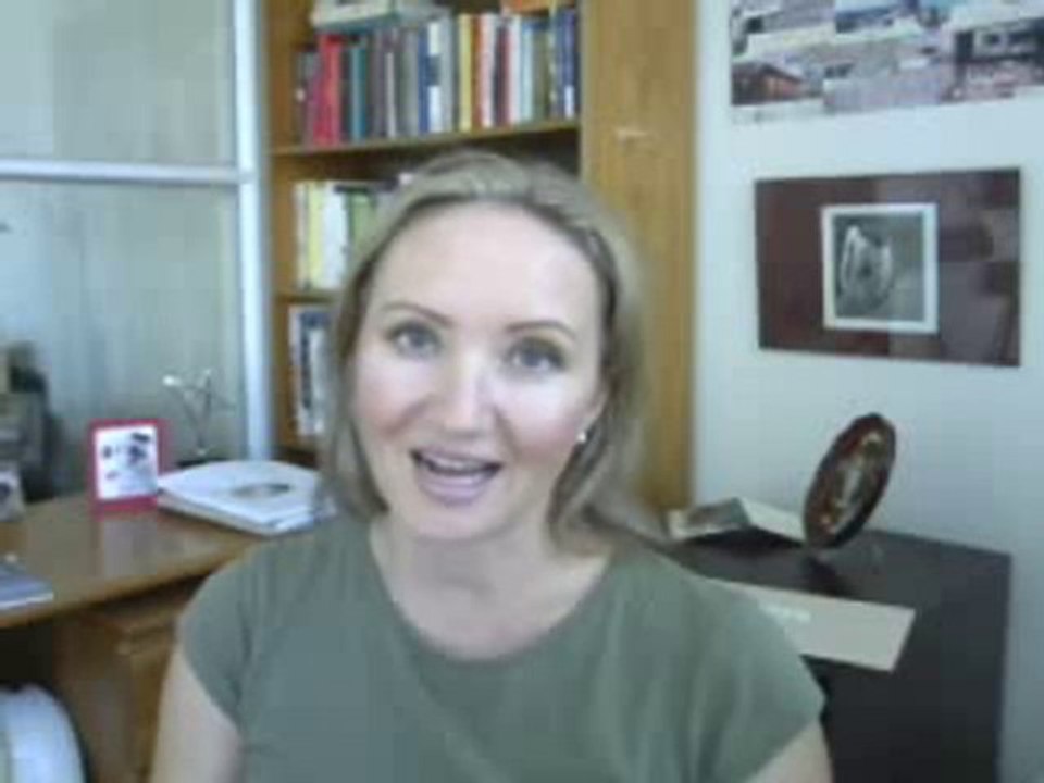 Cari-Lee wants to win $100 000k!