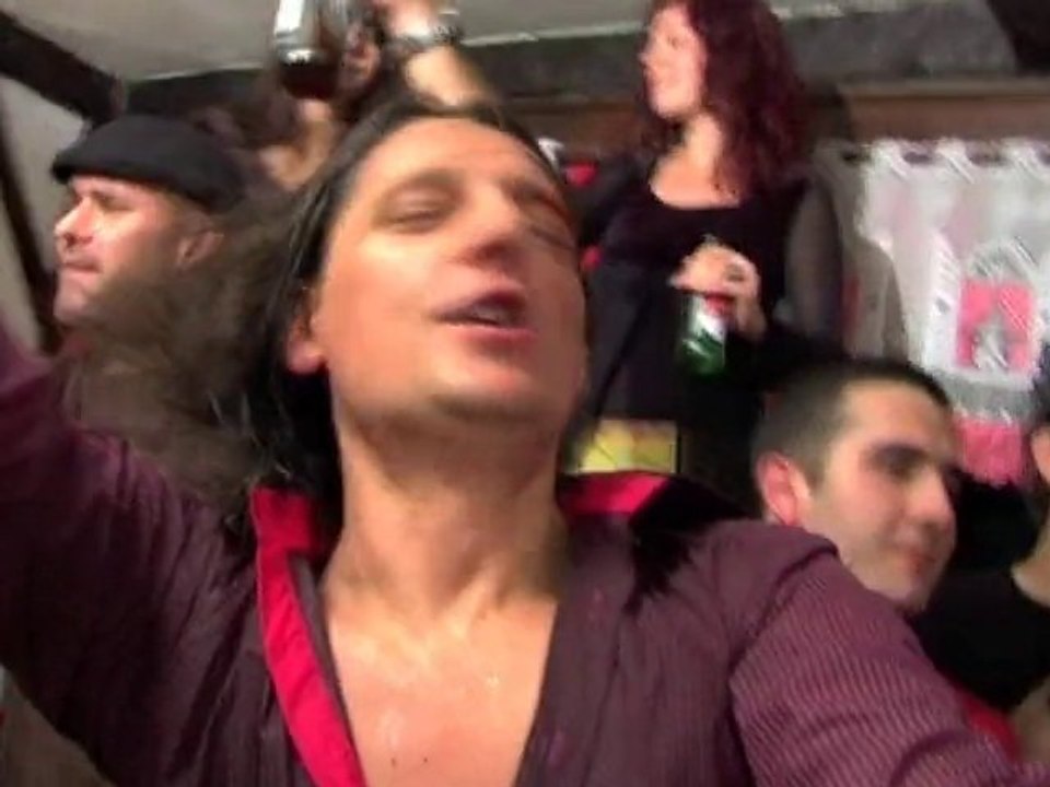 Skave noci iste svari - extrait