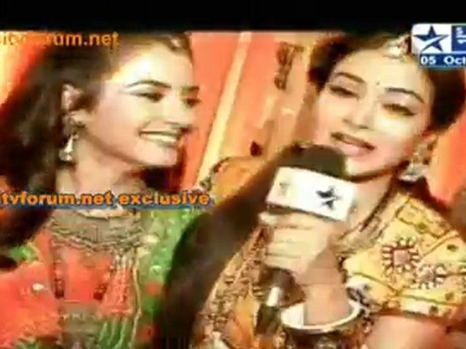 Behnein Mein Navratri Ki Dhoom