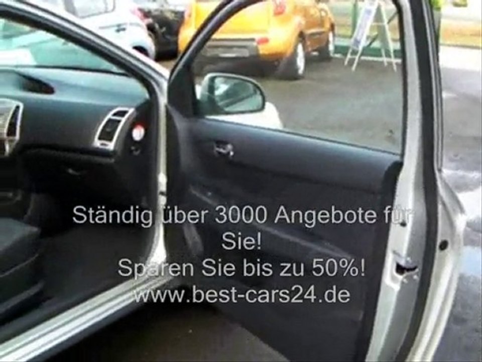 Hyundai i20 EU-Fahrzeug aus 2010 3-tuerig Silber
