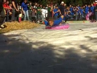 jeux interquartiers de couzon 2010 superman le grand saut