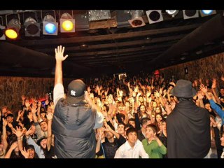 Beta [Berk Bayındır] - Beni Yalnız Bırak (2010)