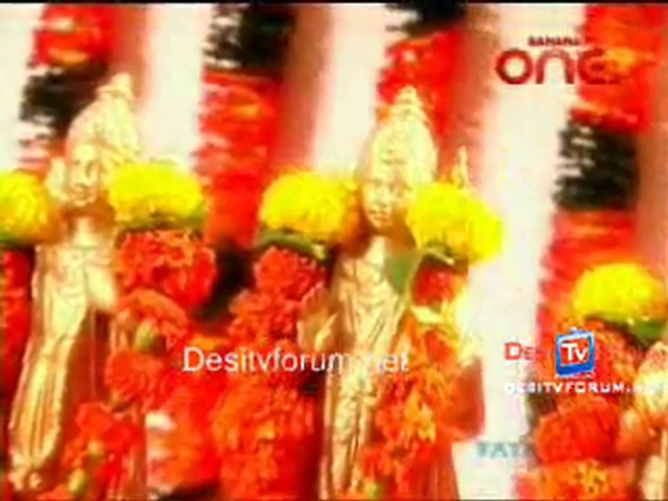 Woh Rehne Wali Mehlon Ki - 5th October 2010 - Part1