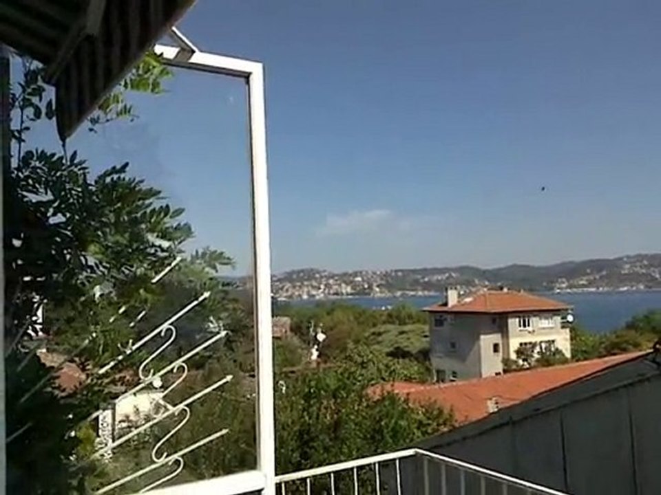 Yeniköy de Keyifli Boğaz Manzarası