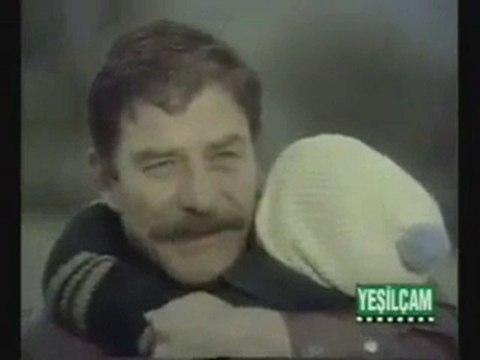 can yücel -Keşke hep masum kalsaydın benim için