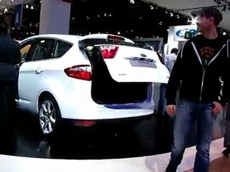 Ford c-max electric door.