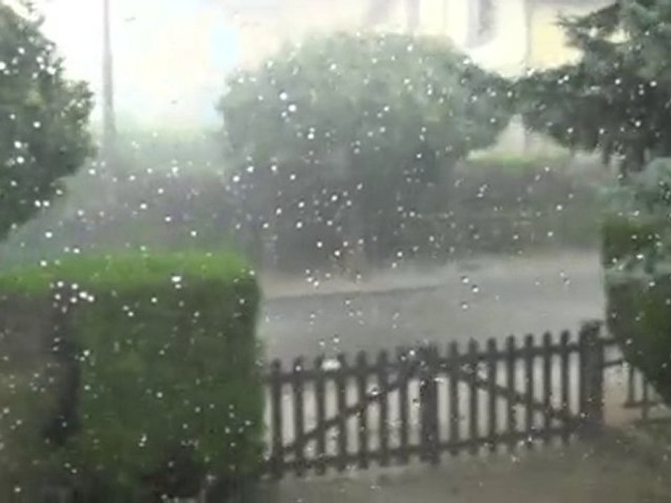(1)20100827_133329