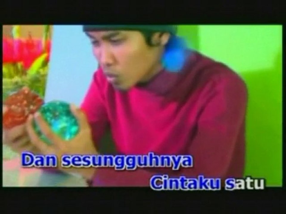 Salju Di Danau Rindu - Mamat (Malay Karaoke/HiFiDualAudio)