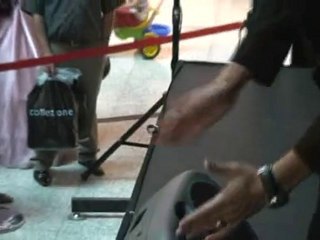 Aref Ghafouri Ring Levitation(yüzük uçurtmak)