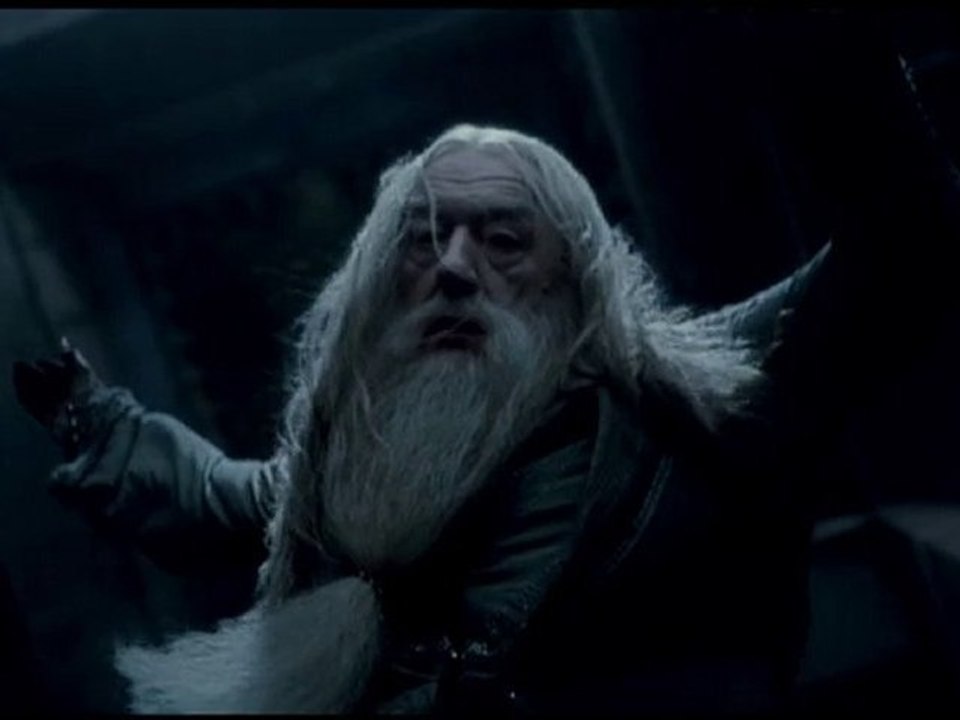 HARRY POTTER AND THE DEATHLY HALLOWS - Trailer 2 (PT)