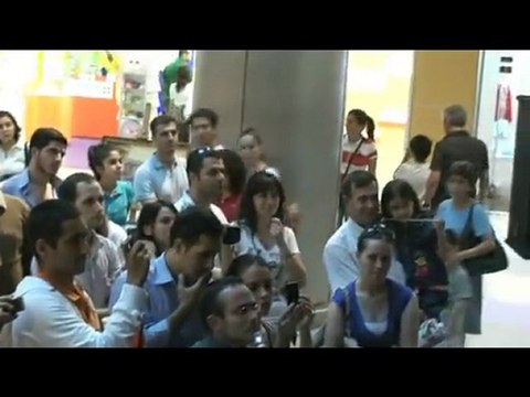 Aref Ghafouri Spoon Bending and Breaking(kaşık kırmak)